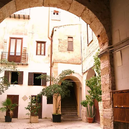 Beeclaire Guest House-3